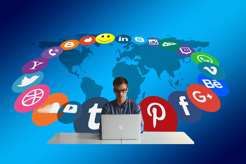 Sosial Media dalam Genggaman Pemuda